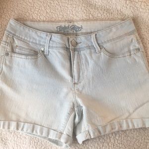 Light wash Jean shorts